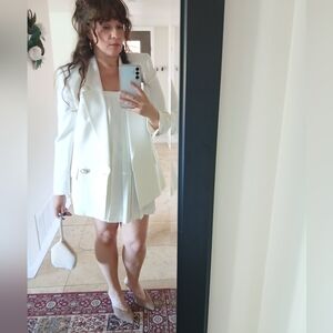 Kasper Vintage Off White Tailored Skirt Suit